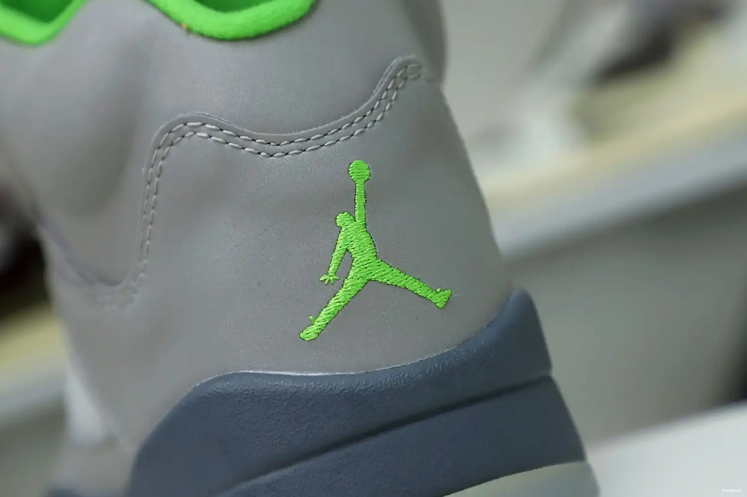 Kimikick 2022 BEAN' 5 RETRO JORDAN 'GREEN AIR 0430